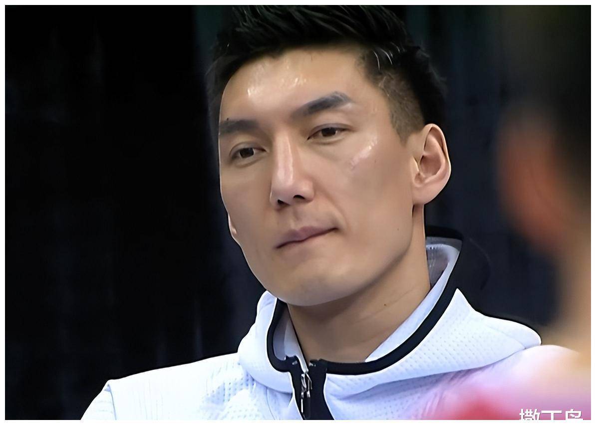 关于赛前里昂内部沟通——CBA常规赛节点到来，更衣室稳定，更衣室氛围转暖的信息-AYX SPORTS